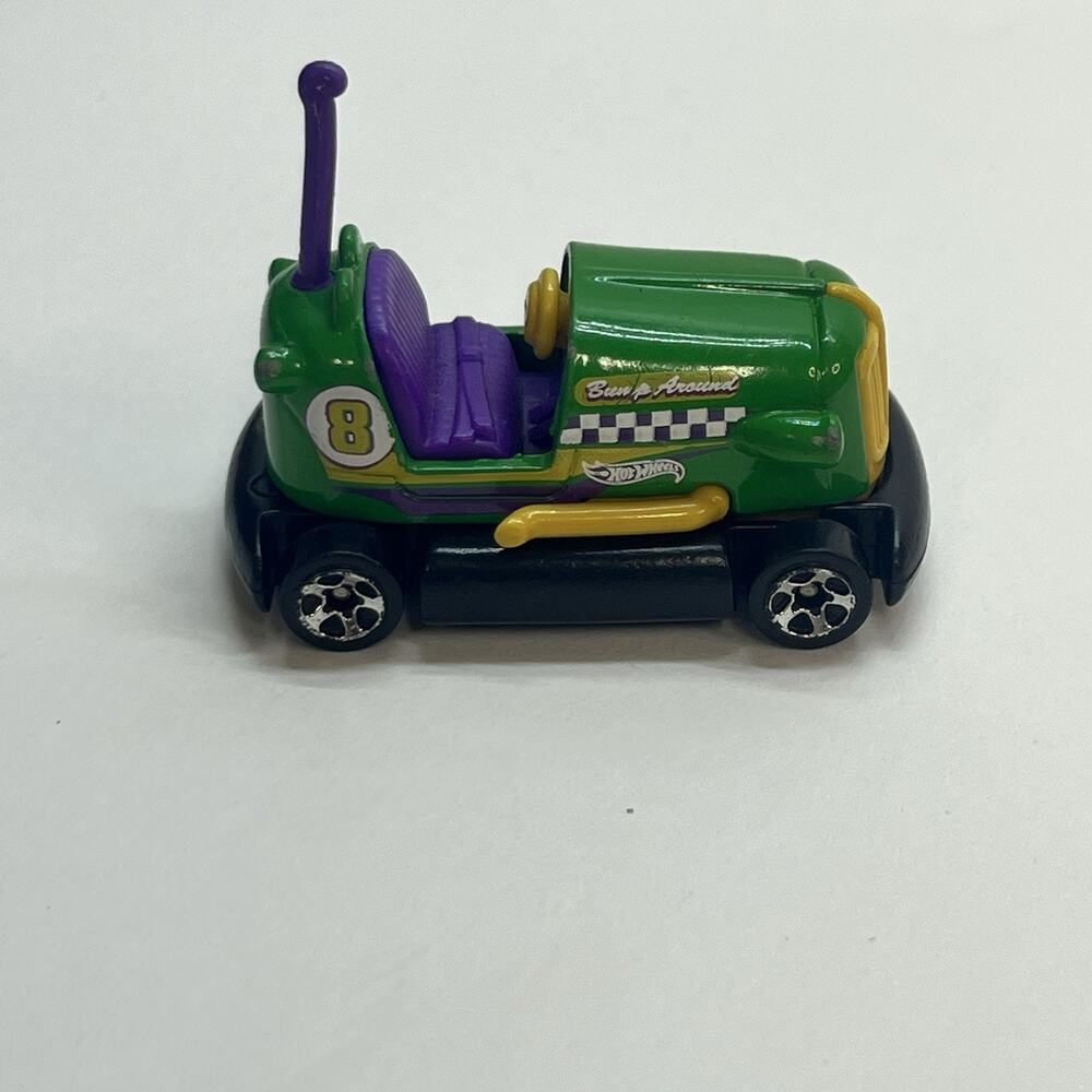 hot wheels 2014 hw race track aces green purple bump around 166/250 die cast car